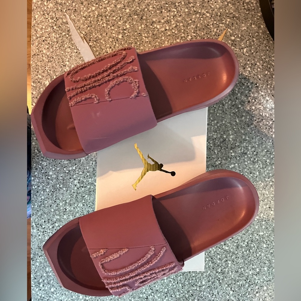 Nike Air Jordan Nola slides. Light Purple. Size 5. Worn once.